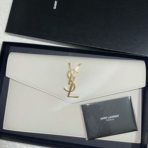 Ysl pouch medium crema soft